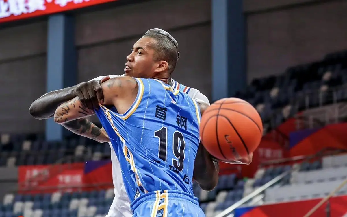 陈盈骏的到, 北京中锋续 陈盈骏的到, 北京中锋续