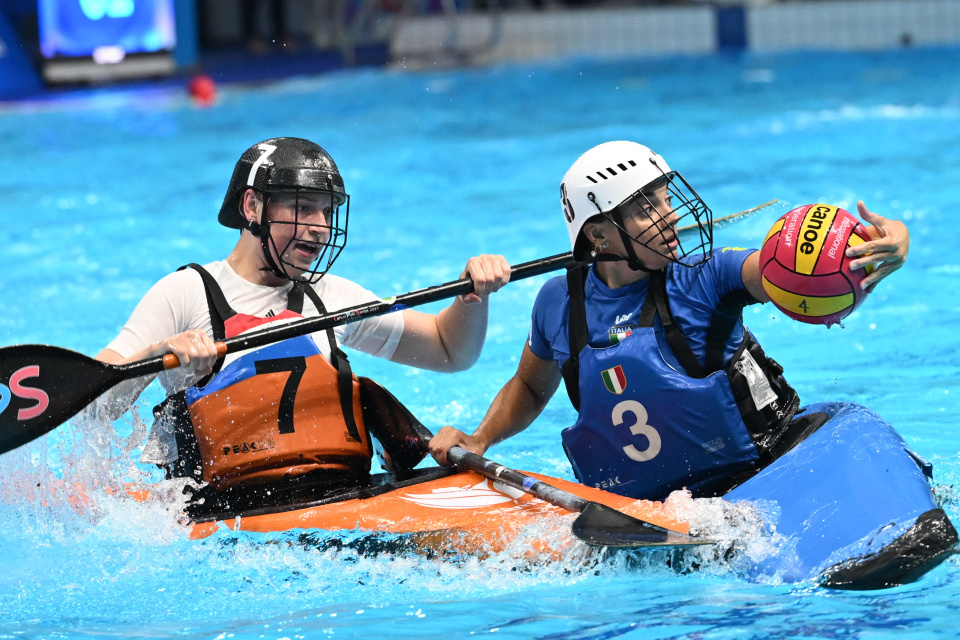 HTrWe, src, 庆祝比赛胜