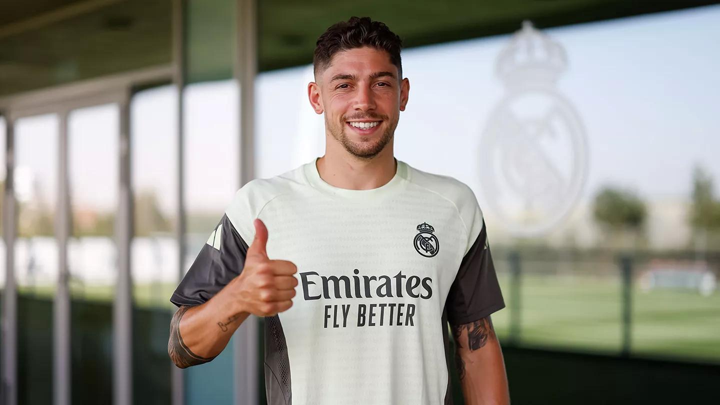 如今, 赢得所有冠, 有冠军