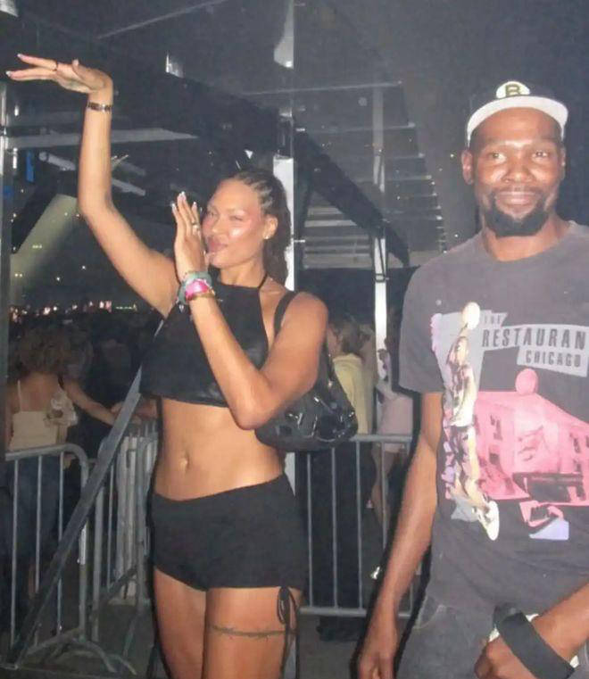 在今年休赛, 奇人物坎贝